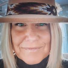 BETH EISELE (@hello.betheisele) • Instagram photos and videos