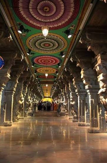 Meenakshi Amman temple, madurai. Sculptures in the 1000-pillar mandapa (choultry), around 1895.