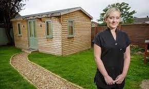 A Shed Of One S Own How Women Are Reclaiming The Garden Shed Shed Salon Ideas Beauty Cabin