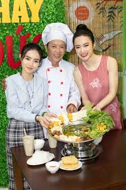 Chính quyền (mà không biết có phải chính quyền không, hay do mấy ông báo chí vống lên) đòi xử bà hằng đài phát thanh truyền hình đại nam. Angela PhÆ°Æ¡ng Trinh Ä'á»•i Ä'á»‹a Ä'iá»ƒm Quan Chay Ngoi Sao