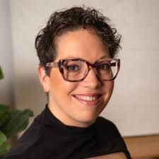 Me Valérie La Madeleine posted