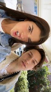 Pin By Kim Brenneis On Charli D Amelio In 2020 Couples Icons Charlie Video Celebrities