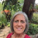 Laurie Branham's Instagram, Twitter & Facebook