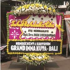 Selain wengi, malam dalam bahasa bali juga bisa menggunakan kata peteng yang artinya malam / gelap. 20 Selamat Ultah Bahasa
