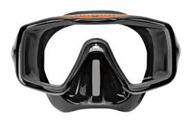 Mederen offers standard and elongated aerosol. Mask Review 12 Best Diving Masks To Maximize Your View Sport Diver