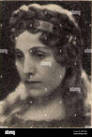 Contralto voice hi-res stock photography and images