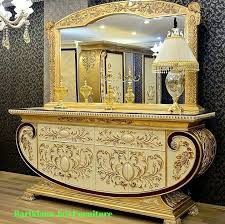 Warna emas (bisa untuk produk furniture lemari baju klasik jepara ini anda bisa dengan bebas memilih model. Meja Rias Mewah Ukir Klasik Warna Emas Bariklana Furniture