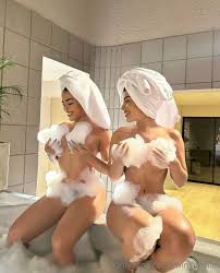 Vendo el Onlyfans completo de las Gemelas Abello por $30 pesos, link en  comentarios! : rGemelasAbello_OFIC
