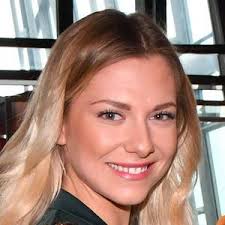 Täglich frisch geröstet‏ @frischgeroestet 11 февр. Pahde Valentina Nackt Valentina Pahde Nacktshow Auf Instagram 2019 11 12