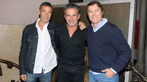 Una grave denuncia cayó sobre osvaldo laport, ya que la dueña de un bar lo acusó que la tomó del brazo y de no que querer pagar la cuenta de 3500 pesos. Alejado De La Television Osvaldo Laport Lanzo Un Nuevo Proyecto Su Propio Vino Infobae