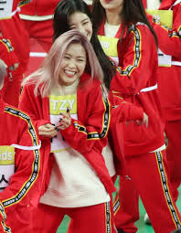 They met through seungjun of knk who introduced them during isac. 191216 Itzy At Mbc 2020 Idol Star Athletic Championship Isac Itzy Kpop Girls New Year Special