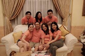 You were redirected here from the unofficial page: Maine Mendoza On Twitter Happy New Year From The Mendoza Household