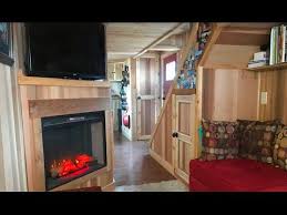 3 Bedroom Tiny House Built For Family Tiny Living Youtube Tiny House Listings Tiny House Swoon Small Room Design