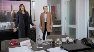 Law and order svu season 22 ep.11 promo our words will not be heard (2021) tv shows promos. All Things Law And Order Law Order Svu Swimming With The Sharks Recap Review