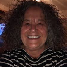 Mary Mendonca's Instagram, Twitter & Facebook