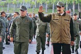 Padrino López: un general con poder ilimitado - La Tercera