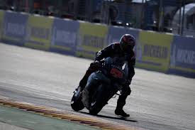 Nom * email * message * envoyer. Un Probleme De Pression Du Pneu Avant Pour Fabio Quartararo Lors Du Gp D Aragon L Equipe