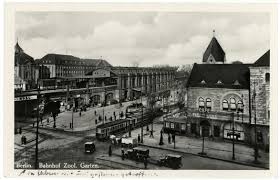 Berlin 1930 Bahnhof Zoo Und Wilhelmshallen Mit Cafe Berlin