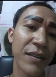 Permanent makeup and micropigmentation for men. Thai Man S Wife Just Finished Eyebrow Tattoo School So She Decided To Practice On Him Video In Comments Awfuleyebrows
