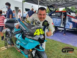 All the riders, results, schedules, races and tracks from every grand prix. Motogp Uccio Salucci Rossi Doesn T Want To Retire Like This Any Choice Is The Right One Gpone Com