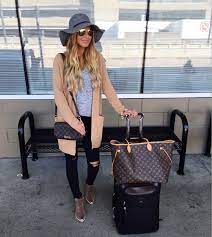 48 Well Travel Style You Must Copy For Weekend Vialaven Com Airplane Outfits Summer Airplane Outfit Casual Travel Outfit