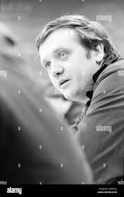 Der mann und die arbeit Schwarzweiß-Stockfotos und -bilder