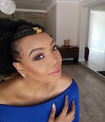 Even zalebs could not be left out as the likes of omuhle gela, refilwe modiselle, tshepi vundla and thembisa mdoda let emojis with fire and smiling faces with heart eyes. Thembisa Liyema Nxumalo On Twitter A Look Hair Bredgenvu Mua Nomsamadida
