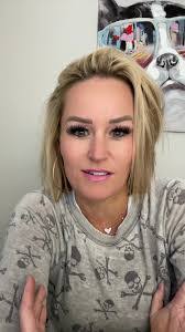 Tina Davenport's Instagram, Twitter & Facebook