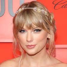 Please join in and contribute any bits of information you know about her. Taylor Swift Popsugar Me