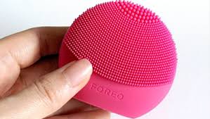 Foreo Luna Play Plus I Affordable Sonic Face Cleanser
