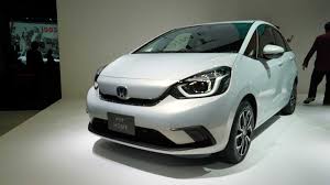 Come see 2020 honda fit reviews & pricing! 2020 Honda Fit Debuts With Five Trim Levels New Hybrid System