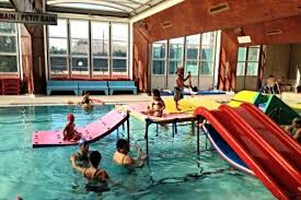Piscine Des Pins D Alep A Toulon Horaires Tarifs Et Telephone Guide Piscine Fr