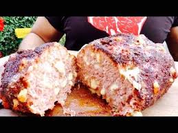 Bbq Fleischkase Mit Gouda Und Rostzwiebeln Klaus Grillt Youtube Rostzwiebeln Fleisch Essen Ideen