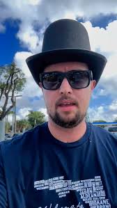 Last Undercover Concert tickets in South Florida are up for grabs with  @tconair at Miami Lakes Automall until 1pm! , #KissCountry