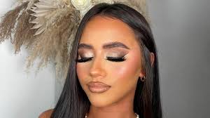 Come to top the Cabaret