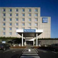 Yotelair paris is a cleverly designed hotel inside terminal 2e (airside). Hotel Parkhaus Novotel Paris Charles De Gaulle Airport Extern In Tremblay En France