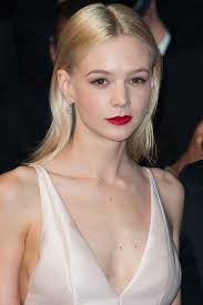 Carey mulligan is her own biggest critic. Carey Mulligan S Best Great Gatsby Beauty Looks So Far Beauty News Livingly