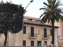 Piccole suore della sacra famiglia. Struttura Piccole Suore Della Sacra Famiglia Casa Di Accoglienza Paolo Vi