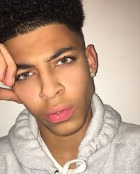 Light Skinned Black Actor With Green Eyes Tyrese Tully Barrett Boys With Green Eyes Light Skin Boys Boys With Curly Hair