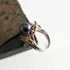 Black And White Pearl Rings Silver Black Saltwater Tahitian Pearl Ring In Sterling Silver And Etsy White Pearl Ring Tahitian Pearl Ring Handmade Ring