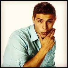 Drew Torres (@DrewTheOne)