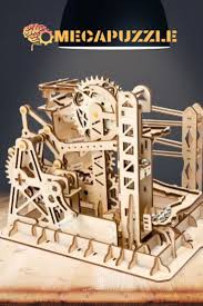 Circuit En Bois De Billes A Realiser Soi Meme Une Excellente Activite A Faire En Famille Un Cadeau Ideal Pour Les Circuits De Billes Maquette En Bois Billes