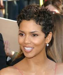 1000 Images About Hairstyles On Pinterest Halle Berry Hair Halle Berry Hairstyles Short Curly Hairstyles For Women Short Hair Styles
