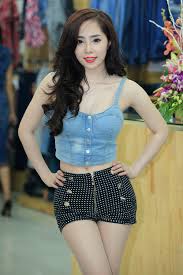 Phát ngày 8.6, đến ngày 9.6, bản cover của giọng ca chiếc khăn gió ấm đã hút hơn 2.5 triệu lượt xem, vượt mặt nhiều ca sĩ, lọt top thịnh hành trên youtube. Tiá»ƒu Sá»­ Diá»…n Vien Quá»³nh Nga