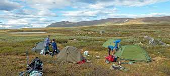 Kungsleden is a hiking trail in northern sweden, approximately 440 kilometres long, between abisko in the north and hemavan in the south. Trekking Kungsleden Zelttour Schweden Lappland