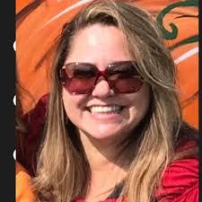 Kim Jinks's Instagram, Twitter & Facebook