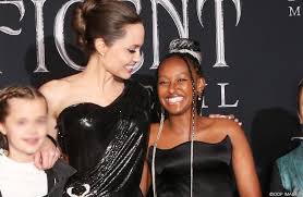 Angelina jolie knox jolie pitt zahara jolie pitt vivienne jolie shiloh jolie pitt instyle com. Zahara Jolie Pitt Damit Hatte Niemand Gerechnet