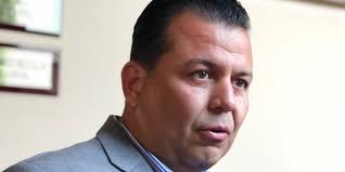 Recordó que, aunque en morelia, el pri va solo a la elección con él como candidato a la memo valencia invitó a los morelianos a que este martes 20 de abril, lo acompañen en la plaza. Memo Valencia Deja Revolucion Social Noticias De Michoacan