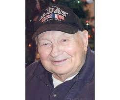 Edward Michalowski's Instagram, Twitter & Facebook