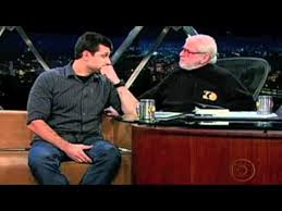 José eugênio soares, mais conhecido como jô soares ou simplesmente jô (rio de janeiro, 16 de janeiro de 1938), é um humorista, apresentador de televisão, escritor, dramaturgo, diretor teatral, ator e músico brasileiro. Eduardo Spohr No Programa Do Jo Parte 1 Youtube